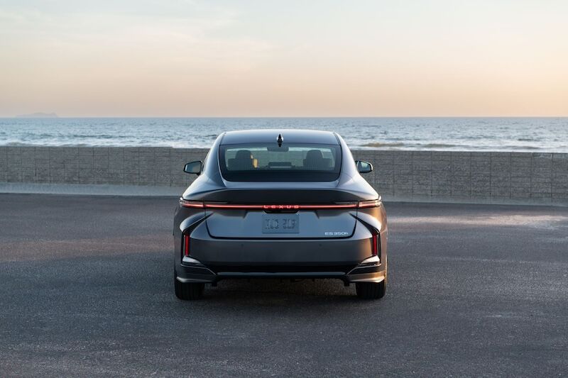 Lexus Es 350H (8)