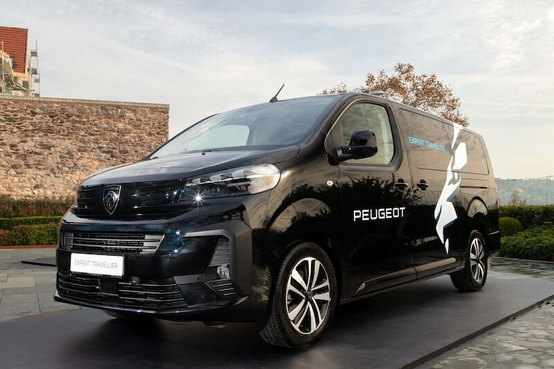 Peugeot Expert Traveller-1