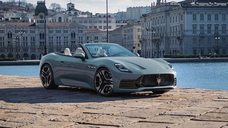 Yeni Maserati Grancabrio Folgore
