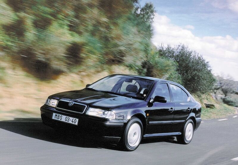 Skoda Octavia Basarili Seruveninin 30. Yilini Kutluyor (2)
