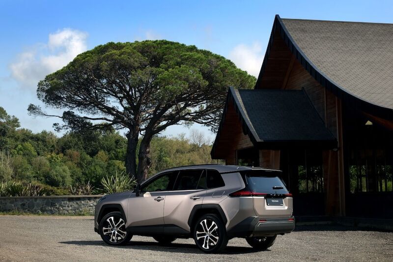 Yeni Toyota Rav4 Hybrid (5)