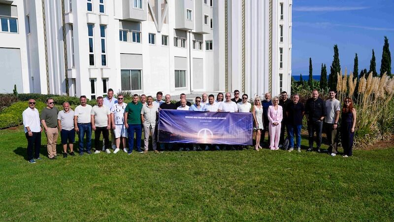 Mercedes Benz Türk Bayi Ve Yetkili Servis Ağındaki İş Ortaklarıyla Bir Araya Geldi 2