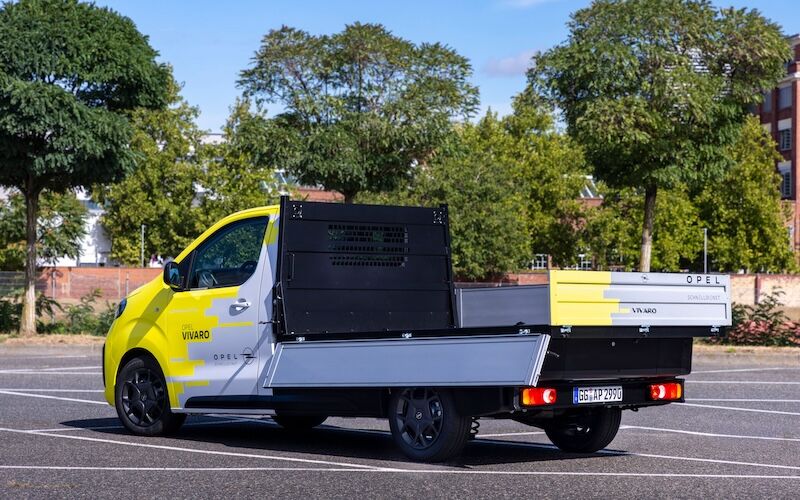 Opel Vivaro Kamyonet 4