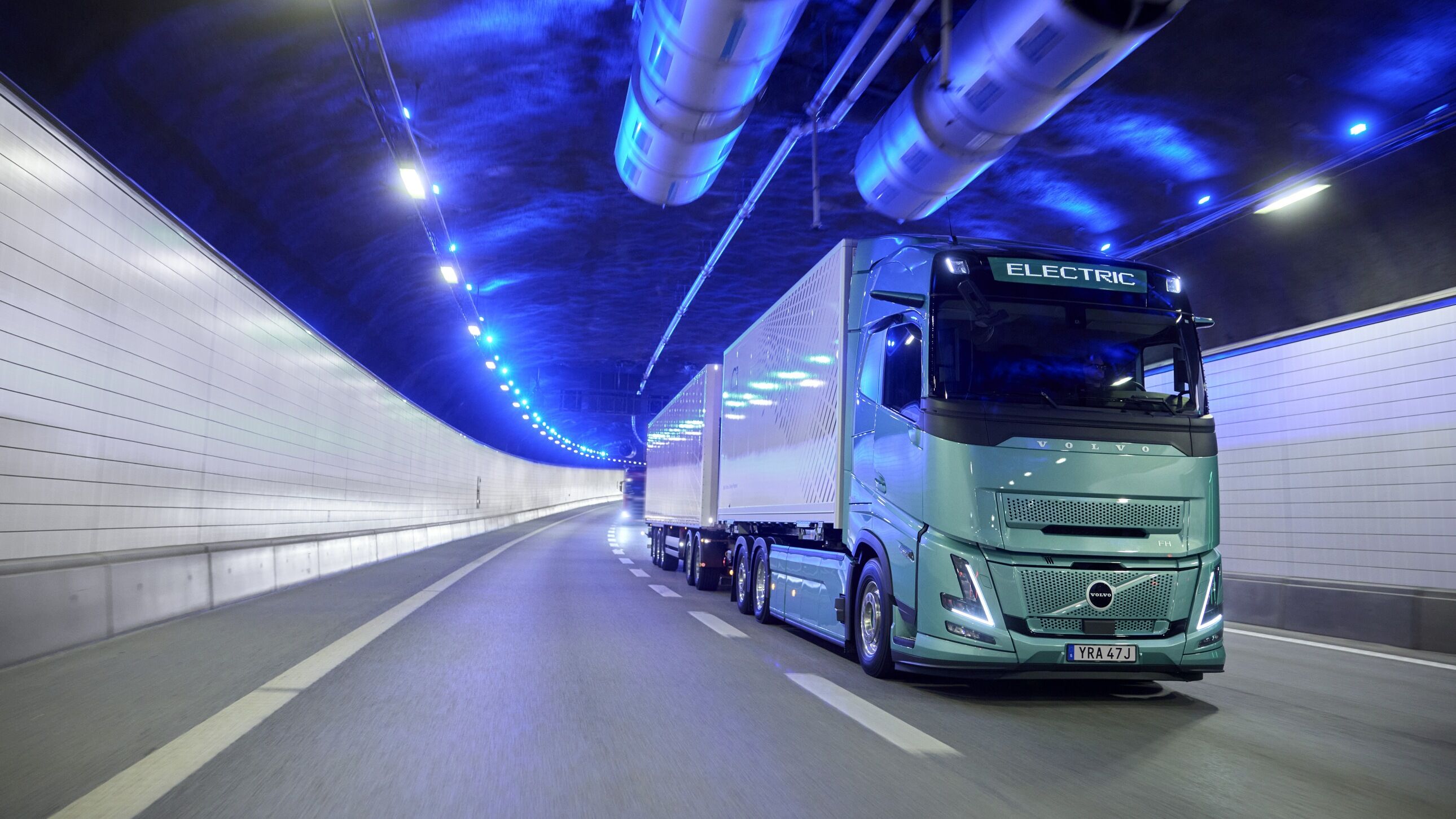 Volvo Trucks Uzatılmış Menzil Sunan 80 Tonluk Elektrikli Kamyon