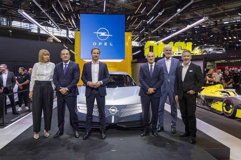 Opel Stx Concept Lansmanı 2