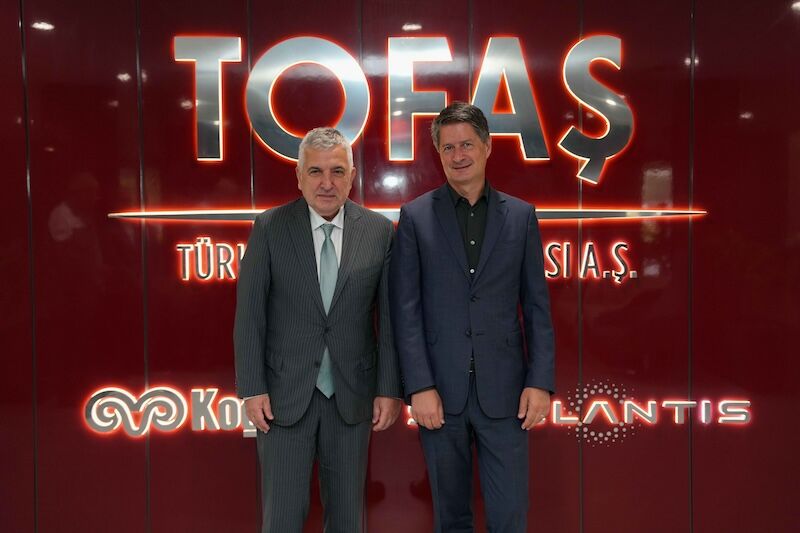 Tofaş Ceo’su Cengiz Eroldu Citroën Ceo’su Xavier Chardon
